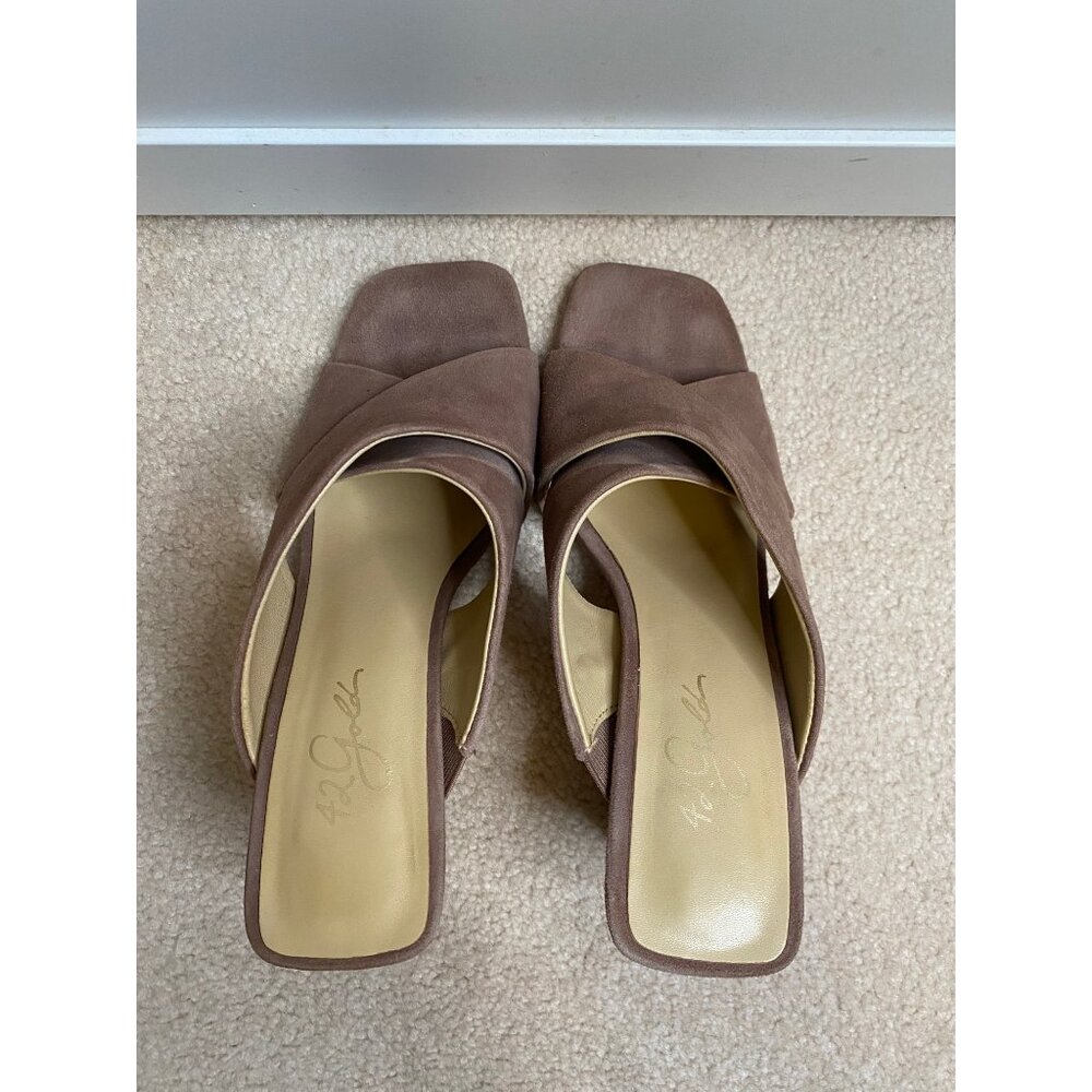 42 Gold Saldana Slide Sandal - Picture 2 of 7